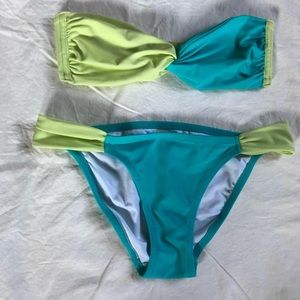 Victoria’s Secret bikini